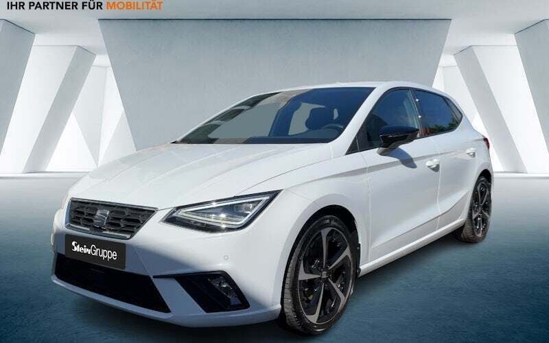 Weiß Gebraucht 2022 Seat Ibiza FR Limousine | 20.370 € (Guter Preis) - Bild 1/4