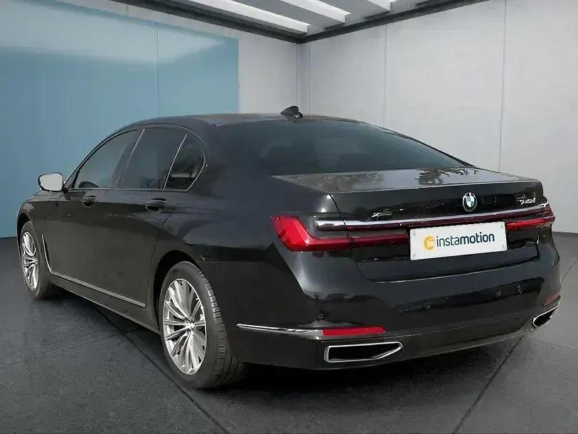 Gebraucht BMW 740 340 PS (250 kW) 2021 Schwarz Limousine