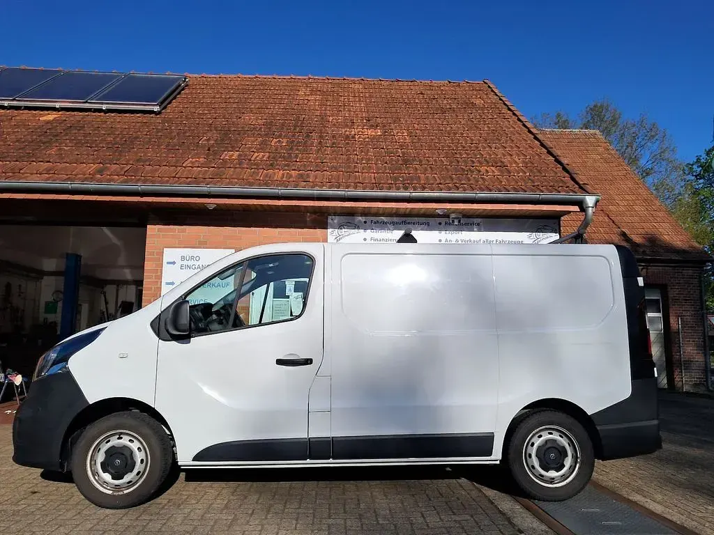 Gebraucht Opel Vivaro 95 PS (69 kW) 2019 Weiß Van / Kleinbus