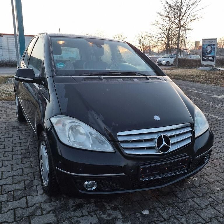 Gebraucht Mercedes A180 Avantgarde 109 PS (80 kW) 2010 Schwarz Van / Kleinbus