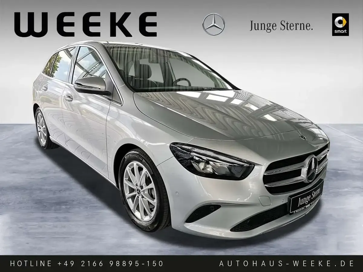 Gebraucht Mercedes B200 Progressive 163 PS (119 kW) 2022 Iridiumsilber Kleinwagen