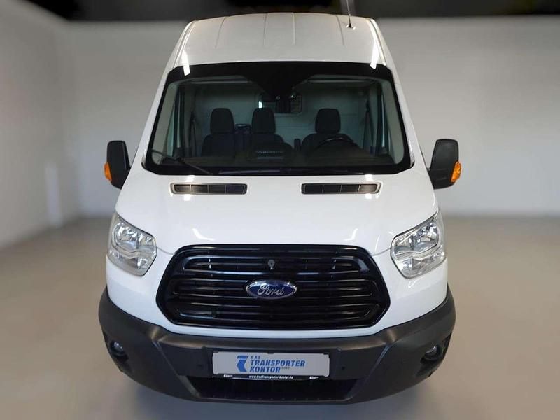 Gebraucht Ford Transit Trend 131 PS (96 kW) 2019 Frostweiß Kleinwagen
