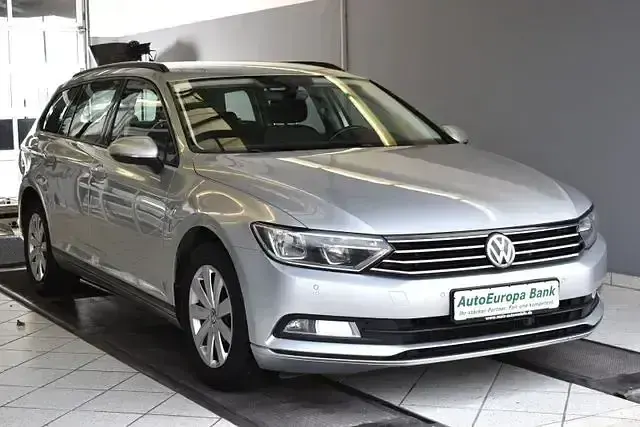 Second-hand VW Passat 150 CP (110 kW) 2015 Argintiu Break