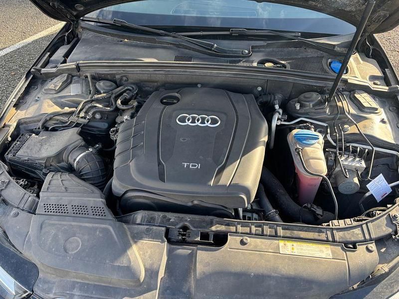 Gebraucht Audi A4 Attraction 150 PS (110 kW) 2014 Schwarz Kombi