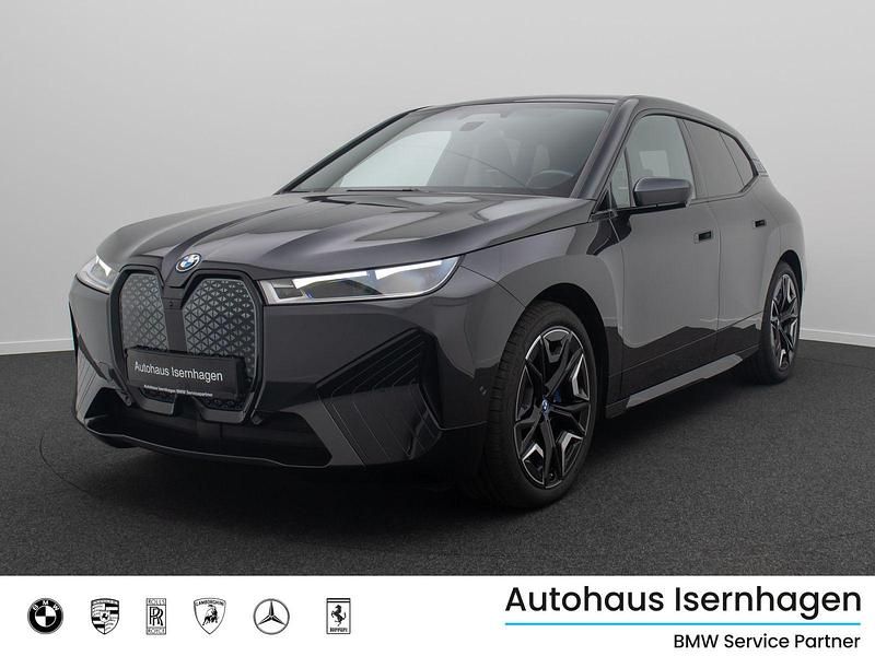 Sophistograu brillanteffekschwarz Gebraucht 2022 BMW iX Performance SUV | 50.499 € (Fairer Preis) - Bild 1/4