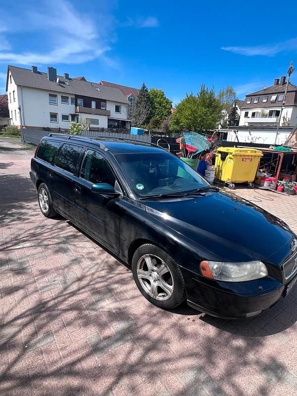 Używany Volvo V70 184 KM (135 kW) 2006 Czarny Kombi