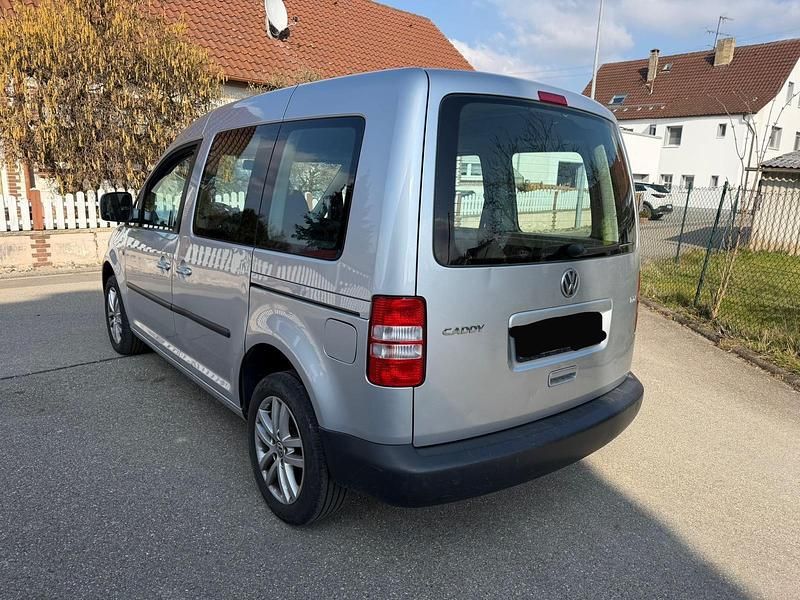 Gebraucht VW Caddy 105 PS (77 kW) 2012 Silber Van / Kleinbus