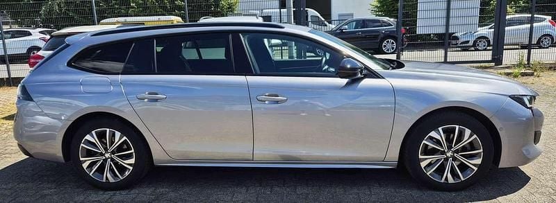 Gebraucht Peugeot 508 Allure 131 PS (96 kW) 2023 Artense silber metallic Kombi