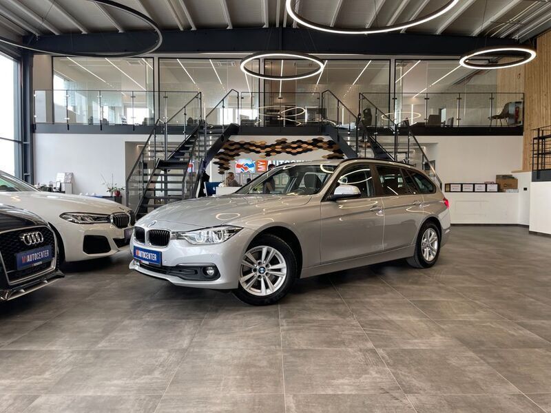 Silber Gebraucht 2019 BMW 320 Performance Kombi | 14.499 € (Superpreis) - Bild 1/4