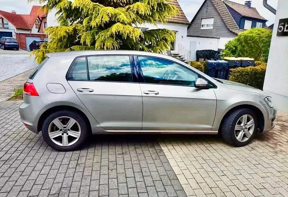Gebraucht VW Golf VII 86 PS (63 kW) 2013 Grau Limousine