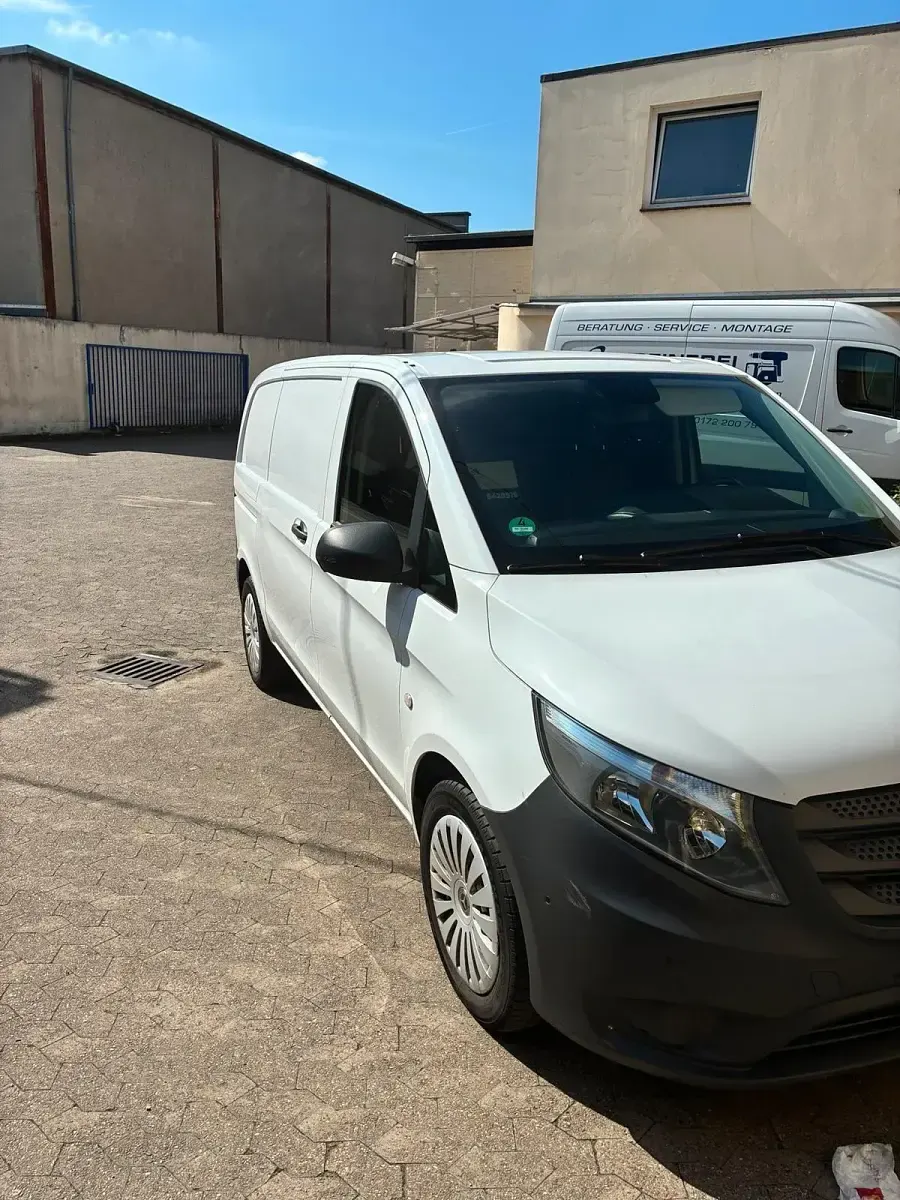 Gebraucht Mercedes Vito 190 PS (139 kW) 2016 Weiß Van