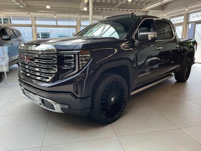 Grau Neu 2025 GMC Sierra SUV | 99.980 € (Etwas zu teuer) - Bild 1/4