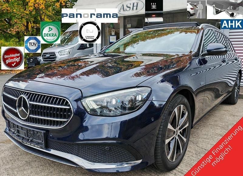 Blau Gebraucht 2021 Mercedes E300 Limousine | 29.950 € (Fairer Preis) - Bild 1/4