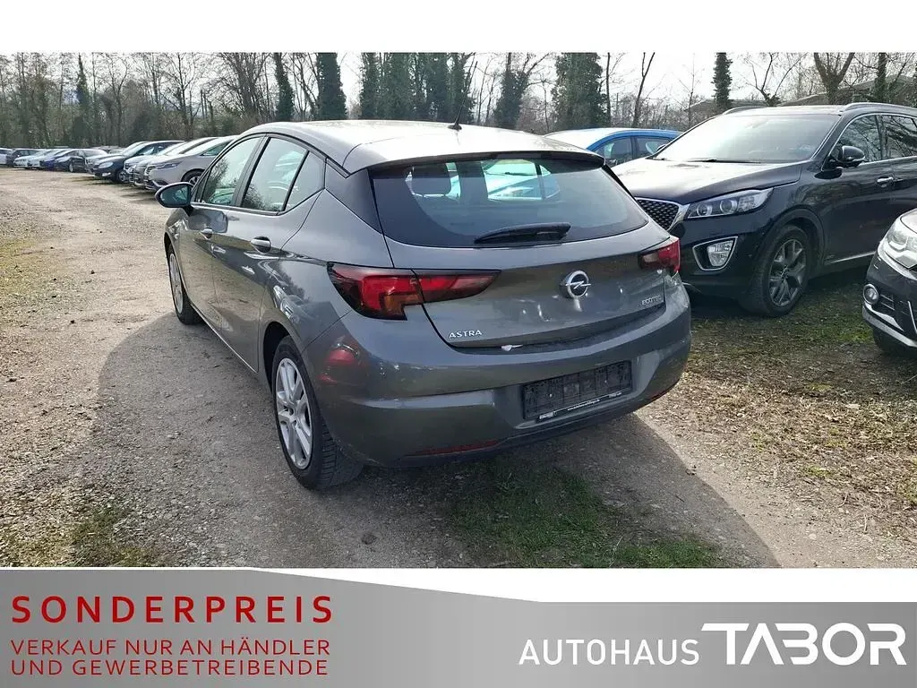 Gebraucht Opel Astra Selection 105 PS (77 kW) 2017 Grau Limousine