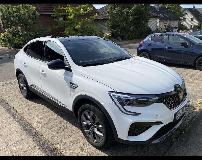 Schwarz Gebraucht 2024 Renault Arkana Evolution SUV | 22.800 € (Fairer Preis) - Bild 1/4