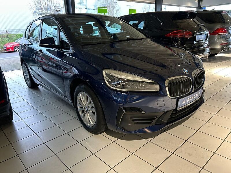 Gebraucht BMW 220 Active Tourer Advantage 178 PS (130 kW) 2021 Blau Van / Kleinbus