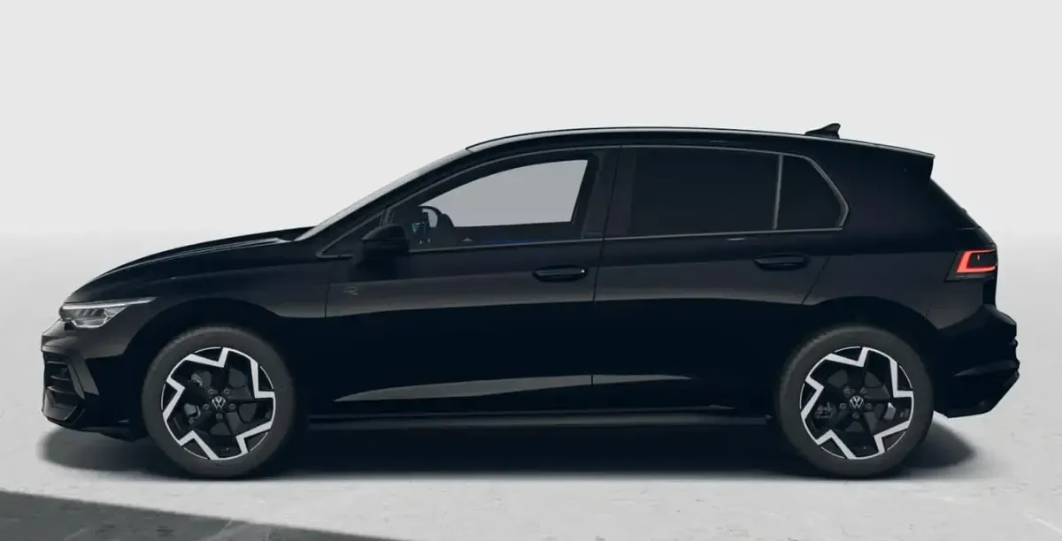 Neu VW Golf VIII R-line 150 PS (110 kW) 2026 Grenadilla black Limousine