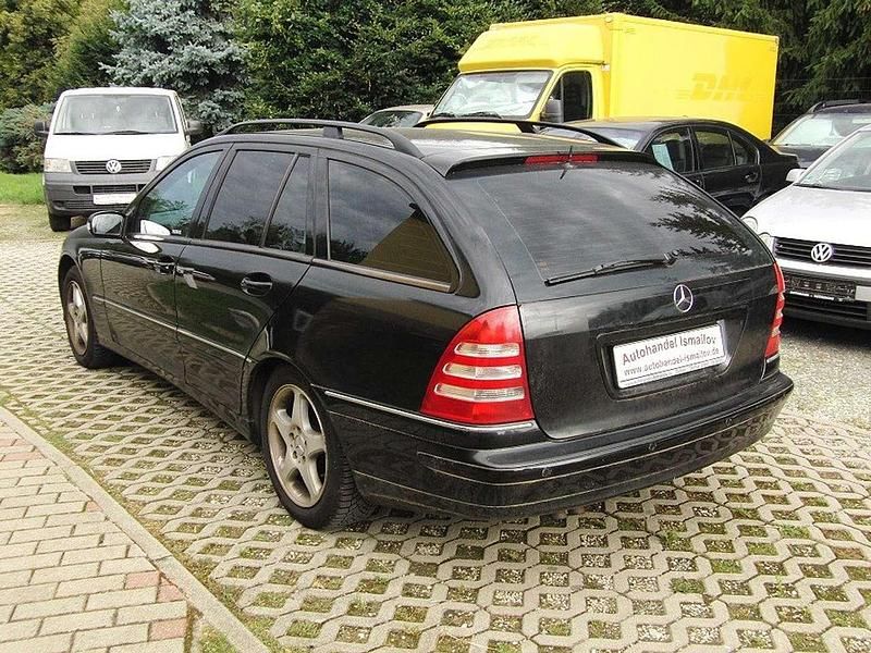 Gebraucht Mercedes C240 Avantgarde 170 PS (125 kW) 2001 Schwarz Kombi