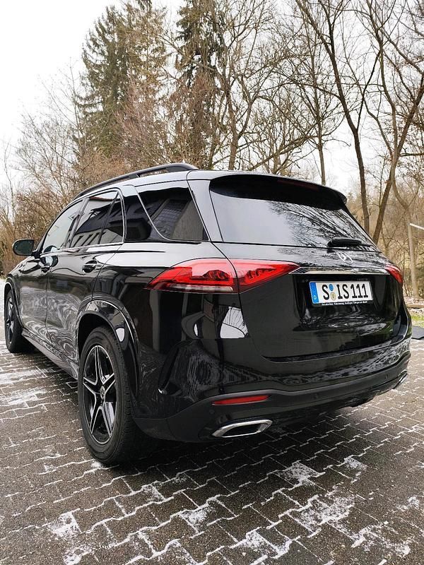 Gebraucht Mercedes GLE300 258 PS (189 kW) 2019 Schwarz SUV