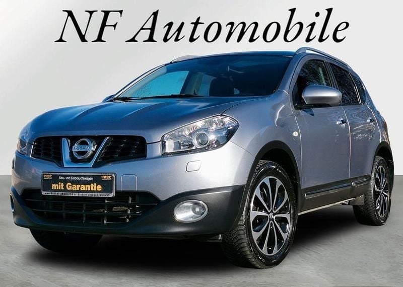 Grau Gebraucht 2012 Nissan Qashqai Visia SUV | 8.980 € (Etwas zu teuer) - Bild 1/4
