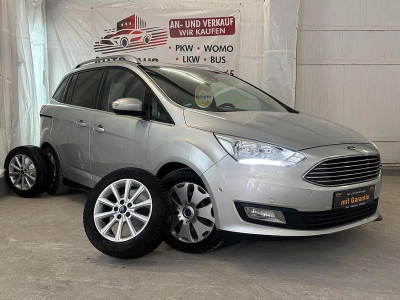 Gebraucht Ford Grand C-Max Titanium 150 PS (110 kW) 2019 Silber Van / Kleinbus