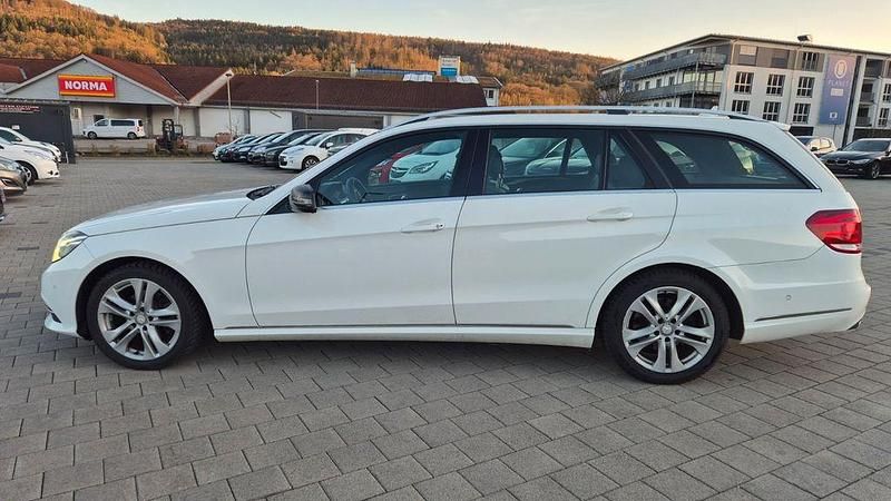 Gebraucht Mercedes E200 136 PS (100 kW) 2014 Weiß Kombi