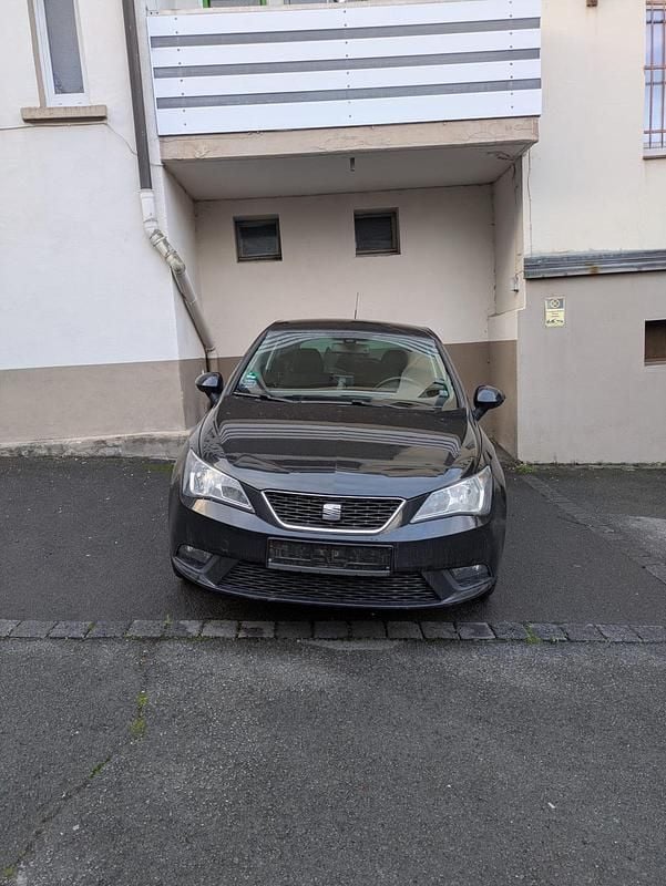 Schwarz Gebraucht 2013 Seat Ibiza Limousine | 3.900 € (Fairer Preis) - Bild 1/4