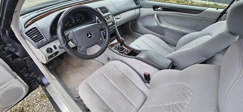 Gebraucht Mercedes CLK200 192 PS (141 kW) 1998 Blau Coupé