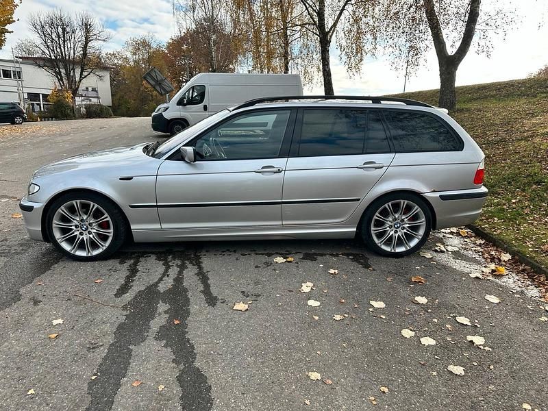 Gebraucht BMW 325 192 PS (141 kW) 2003 Silber Kombi