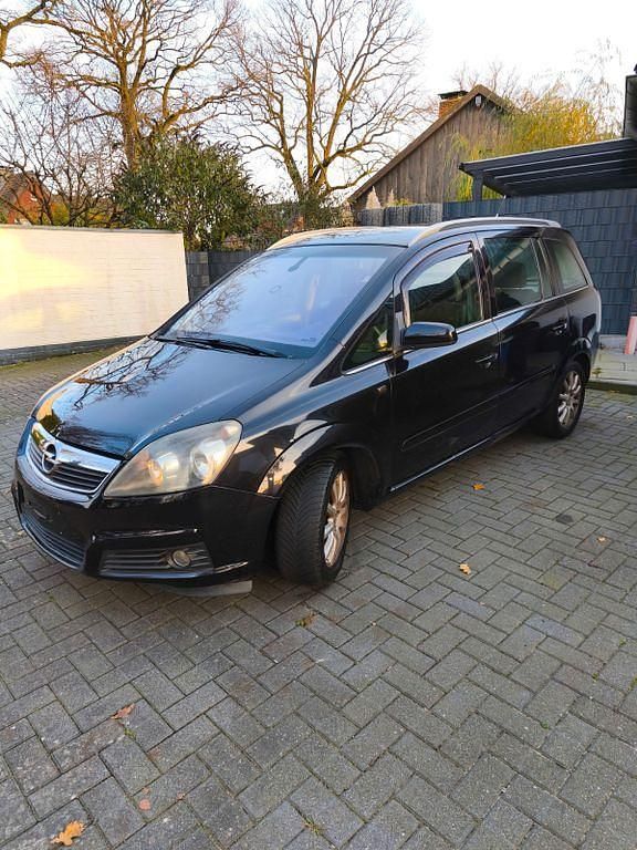 Schwarz Gebraucht 2005 Opel Zafira Van / Kleinbus | 1.800 € (Guter Preis) - Bild 1/4