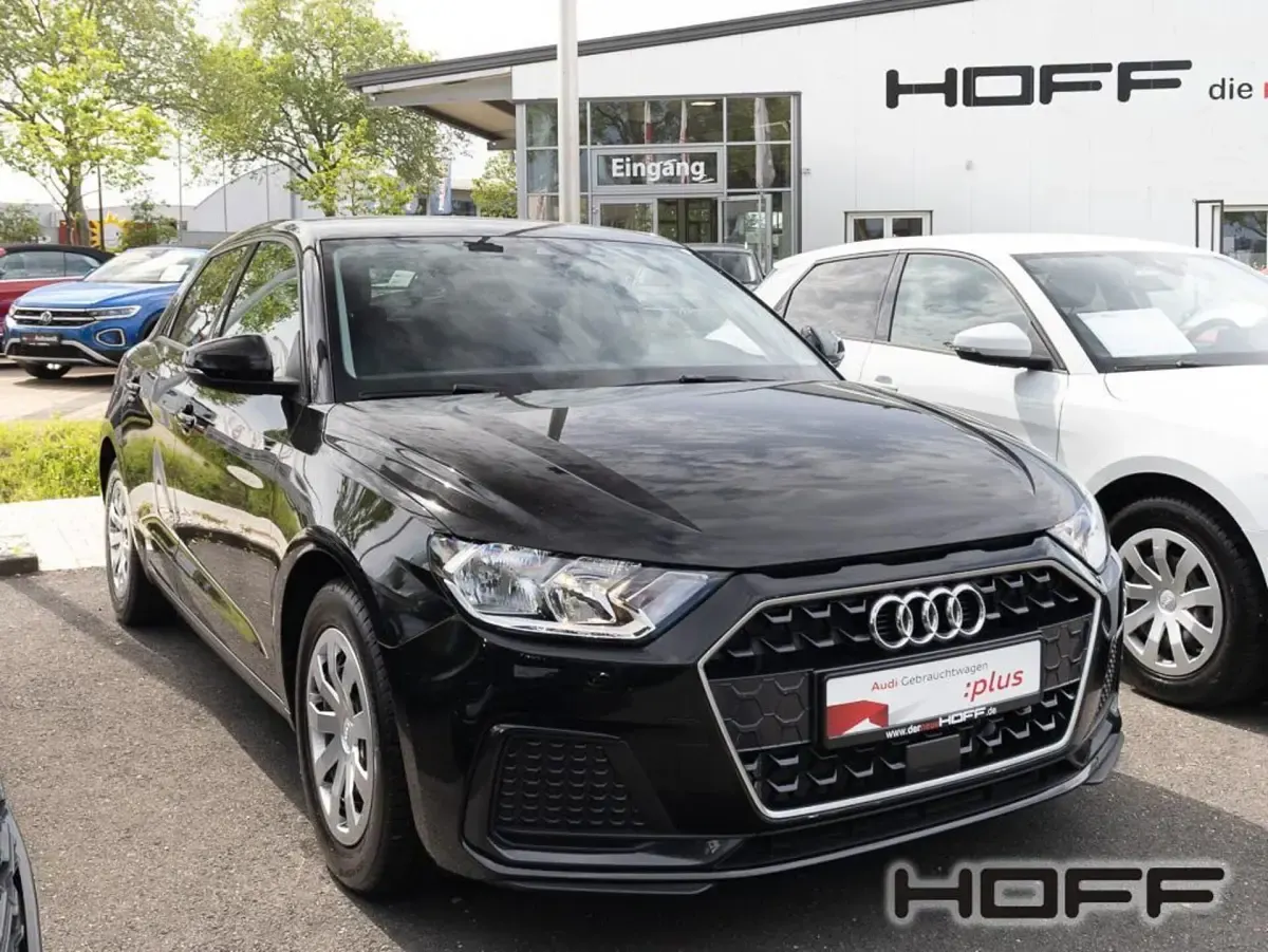 Gebraucht Audi A1 Sportback Advanced 116 PS (85 kW) 2025 Mythosschwarz metallic Kleinwagen