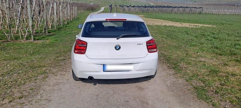 Gebraucht BMW 116 136 PS (100 kW) 2013 Weiß Kleinwagen