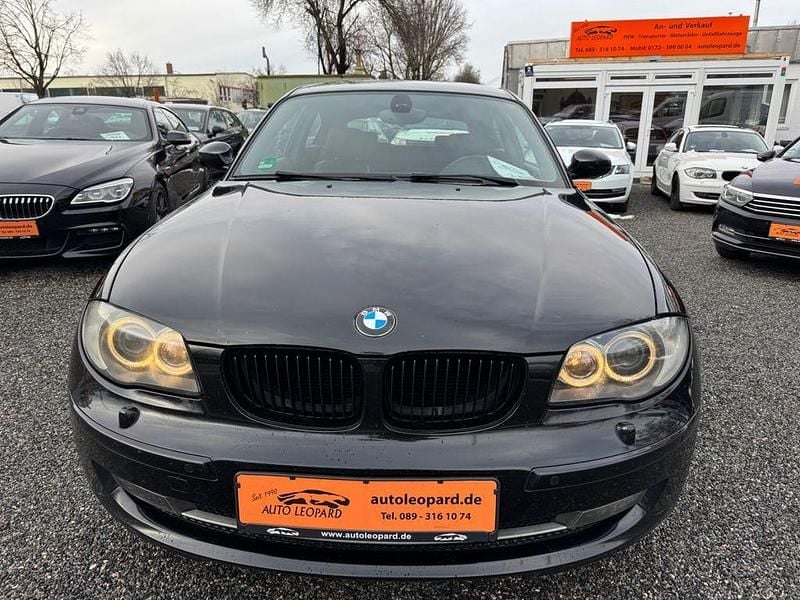 Gebraucht BMW 123 Sport Line 204 PS (150 kW) 2009 Schwarz Kleinwagen