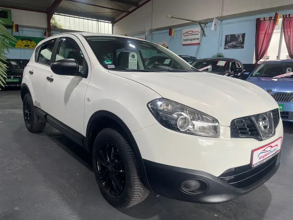 Gebraucht Nissan Qashqai 141 PS (103 kW) 2012 Weiß SUV