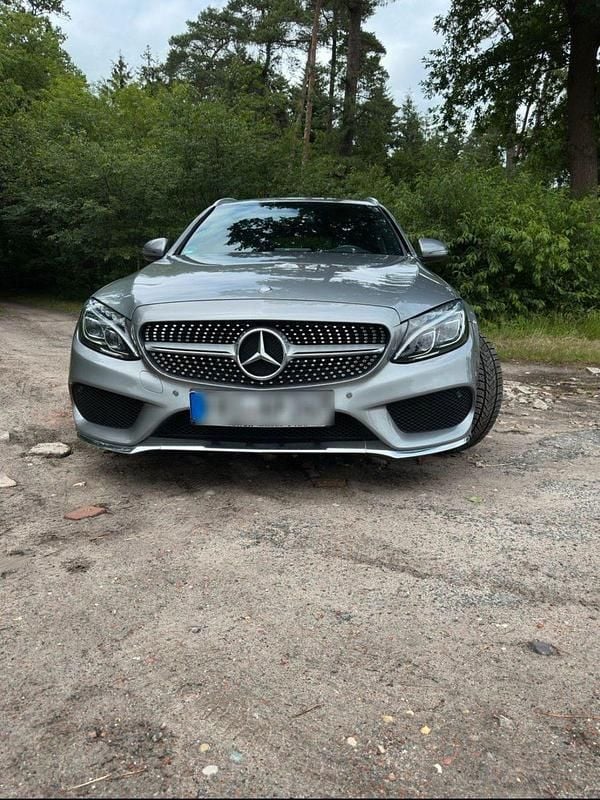 Grau Gebraucht 2015 Mercedes C250 AMG line Kombi | 18.999 € (Guter Preis) - Bild 1/4