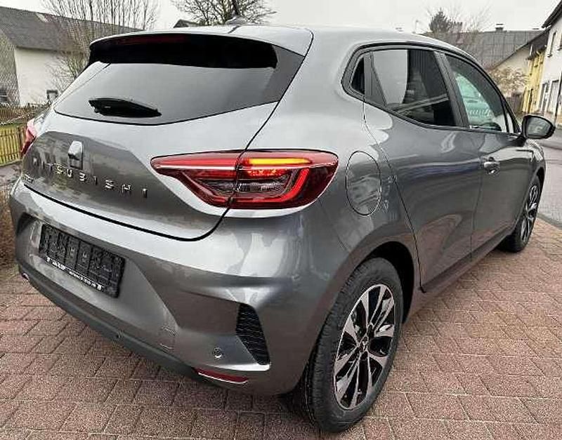 Neu Mitsubishi Colt Plus 91 PS (66 kW) 2025 Achatgrau Kleinwagen