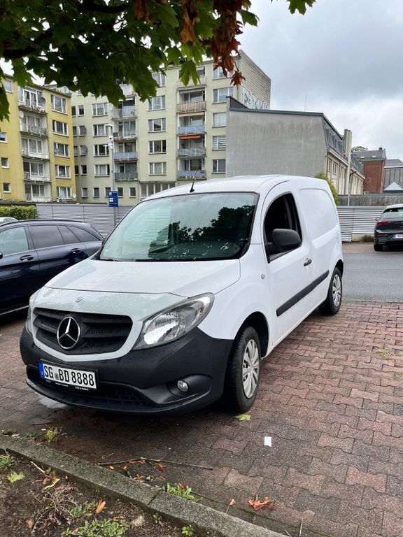Weiß Gebraucht 2012 Mercedes Citan 109 Van / Kleinbus | 8.450 € (Fairer Preis) - Bild 1/4