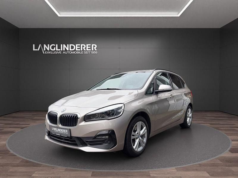Kaschmirsilber Gebraucht 2021 BMW 218 Active Tourer Advantage Van / Kleinbus | 20.900 € (Guter Preis) - Bild 1/4