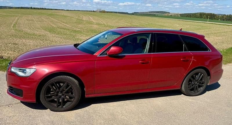 Gebraucht Audi A6 Ambiente 218 PS (160 kW) 2015 Rot Kombi