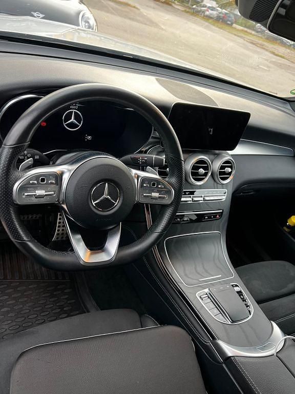 Gebraucht Mercedes GLC220 194 PS (142 kW) 2020 Silber SUV