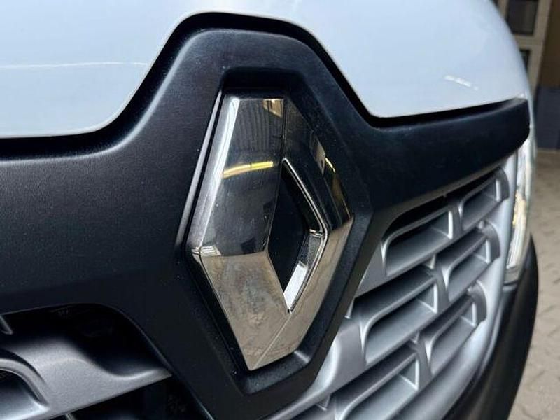 Second-hand Renault Master 170 CP (125 kW) 2018 Alb Van
