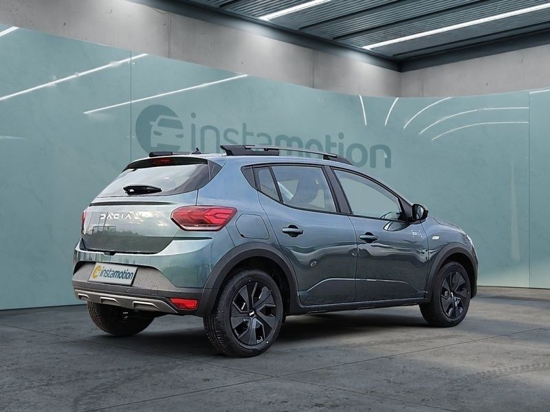 Gebraucht Dacia Sandero Expression 91 PS (66 kW) 2024 Grün Kleinwagen