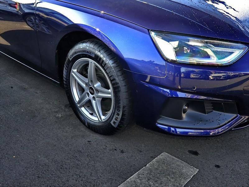 Gebraucht Audi A4 Design 150 PS (110 kW) 2021 Navarrablau metallic Limousine