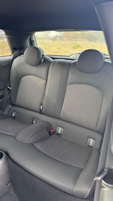 Gebraucht Mini One D 95 PS (69 kW) 2018 Schwarz Kleinwagen