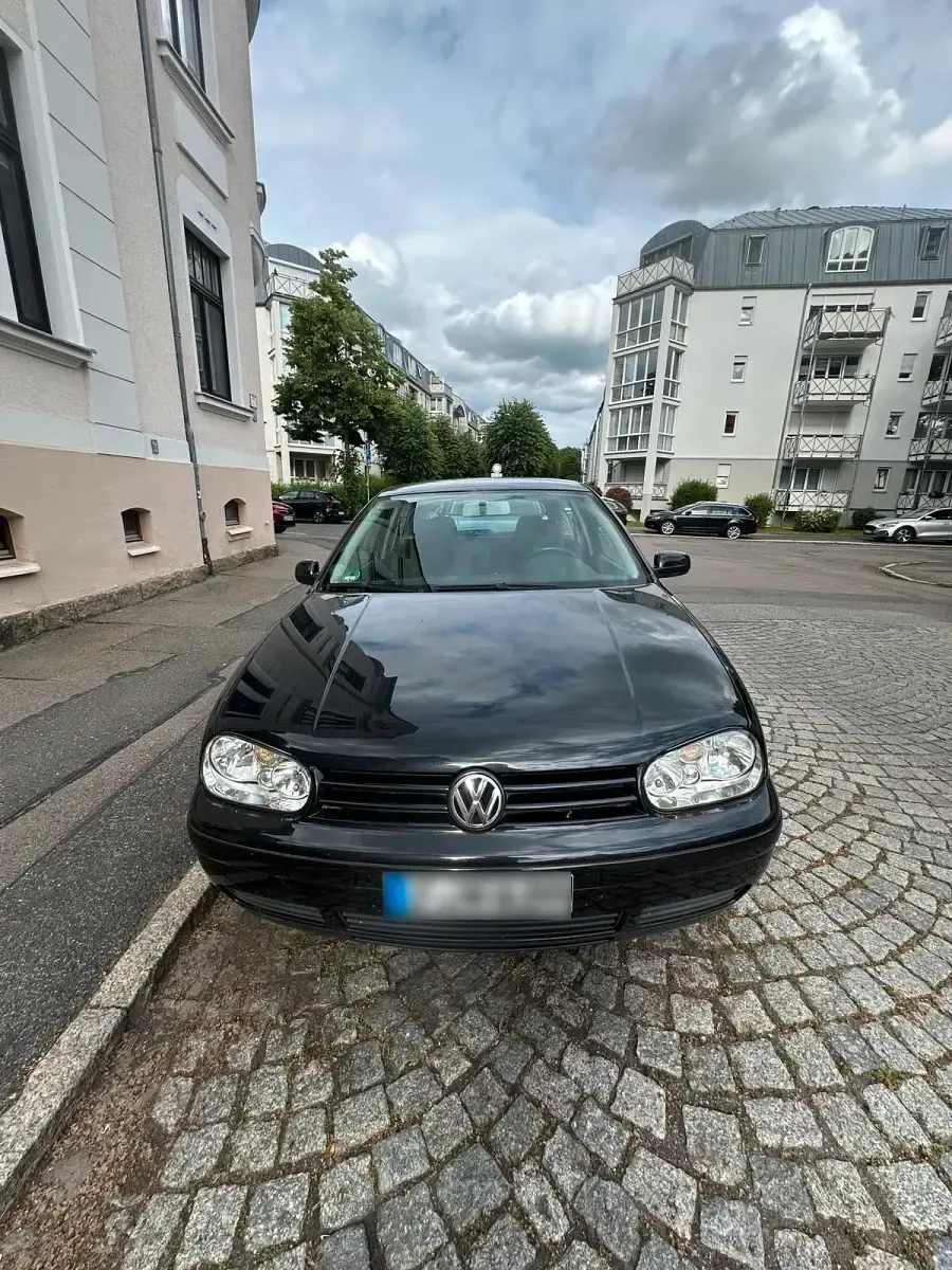 Gebraucht VW Golf IV 75 PS (55 kW) 2003 Schwarz Kleinwagen