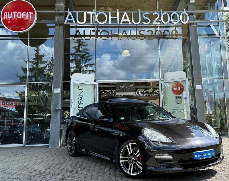 Gebraucht Porsche Panamera S Sport 400 PS (294 kW) 2011 Schwarz Kleinwagen