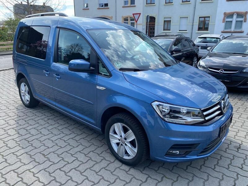 Blau Gebraucht 2019 VW Caddy Comfortline Van / Kleinbus | 21.790 € (Fairer Preis) - Bild 1/4