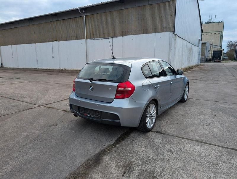 Gebraucht BMW 116 M Sport 122 PS (89 kW) 2011 Blau Kleinwagen