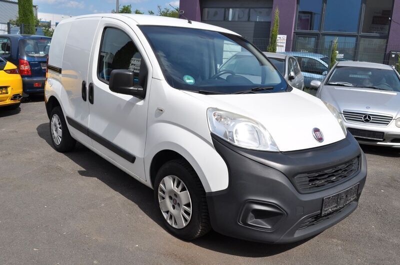 Weiß Gebraucht 2016 Fiat Fiorino Van / Kleinbus | 3.999 € (Superpreis) - Bild 1/4