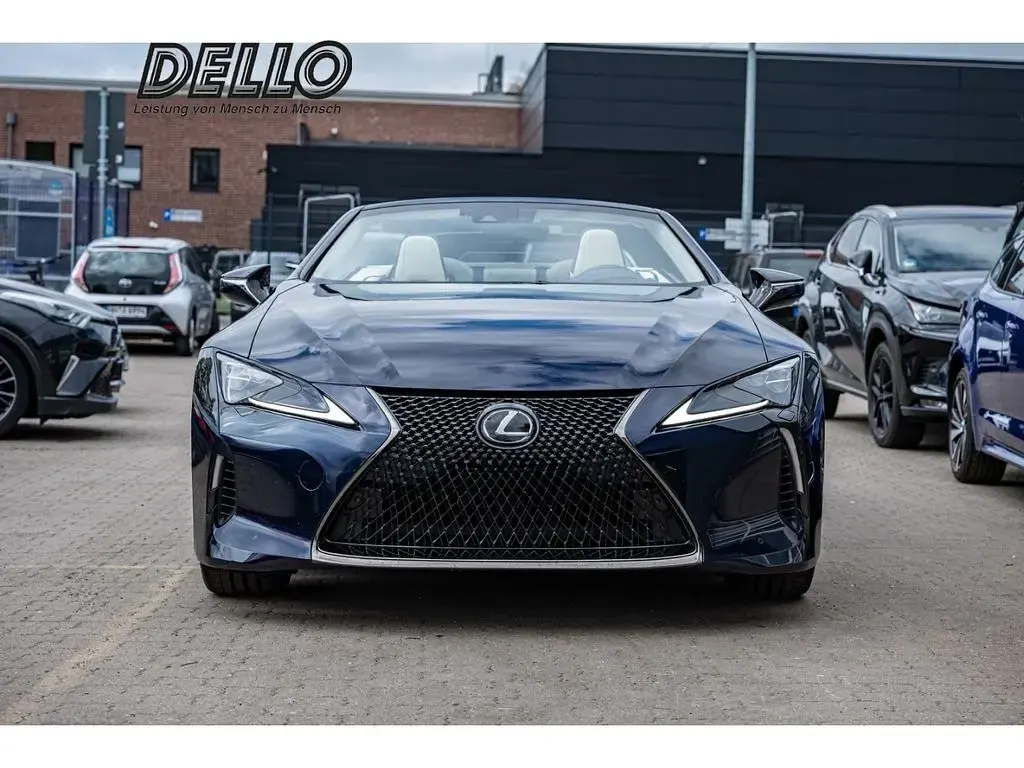 Gebraucht Lexus LC 500 464 PS (341 kW) 2022 Tizia blau Cabrio